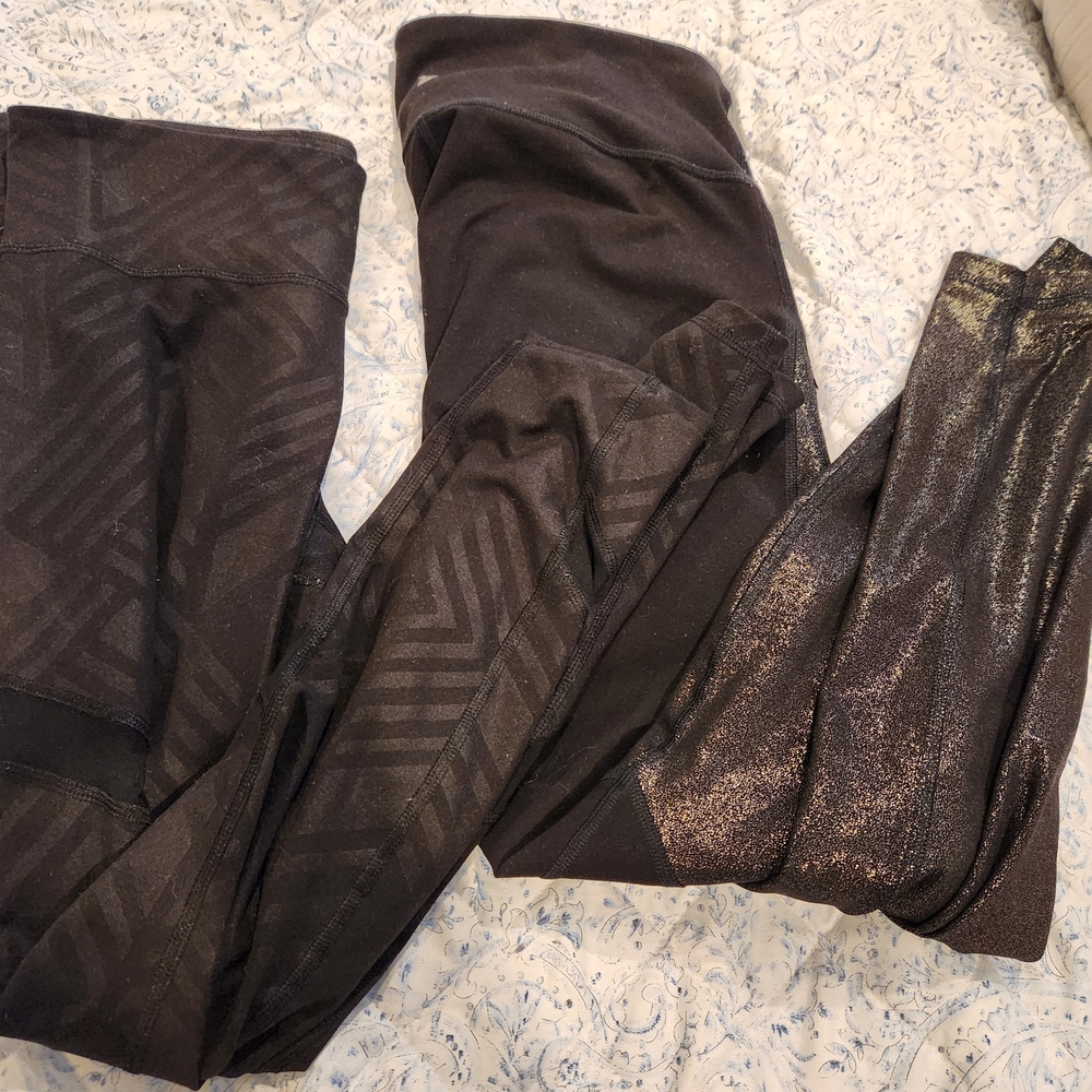 Black and Gold Patterned Leggings